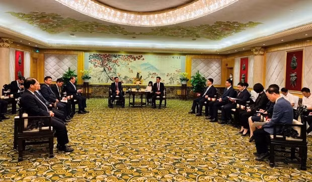 Hanoi y ciudad china de Guangzhou refuerzan su cooperación comercial y turística ảnh 2