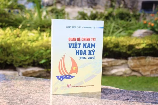 Publican un libro sobre relaciones políticas entre Vietnam y Estados Unidos ảnh 1 Publican un libro sobre relaciones políticas entre Vietnam y Estados Unidos ảnh 1