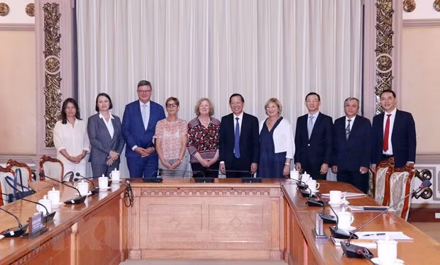 Ciudad Ho Chi Minh impulsa cooperación con socios franceses ảnh 2