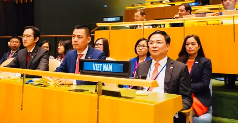 Vietnam muestra al mundo la ventaja del mercado con orientación socialista ảnh 3