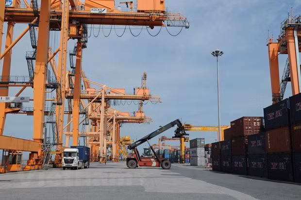Buscan mejorar ritmo de desarrollo en Vietnam fomentando inversión y consumo ảnh 1