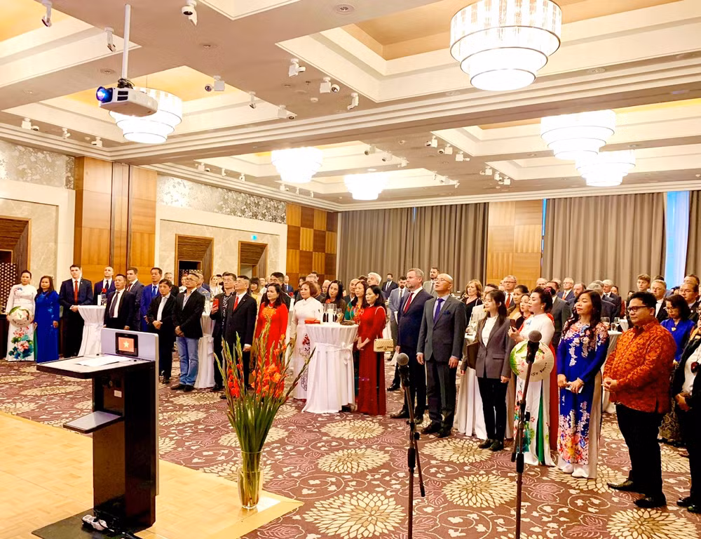 Relación de amistad tradicional entre Vietnam y Eslovaquia se desarrolla de manera integral ảnh 1