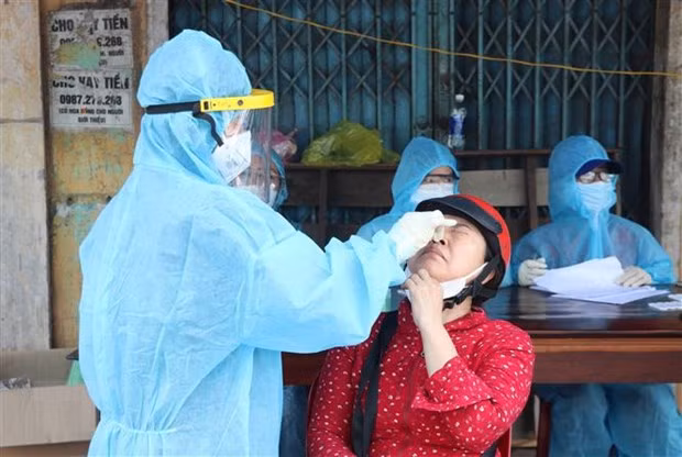 Confirma Vietnam más de 11 mil nuevos casos del coronavirus ảnh 1