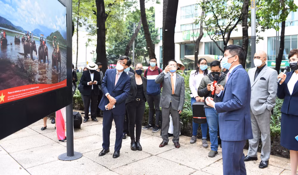 Inauguran en México exposición fotográfica “Vietnam: Atracción eterna” ảnh 5 Inauguran en México exposición fotográfica “Vietnam: Atracción eterna” ảnh 5