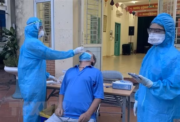 Vietnam registra la menor cifra de contagios diarios del COVID-19 en un mes ảnh 1