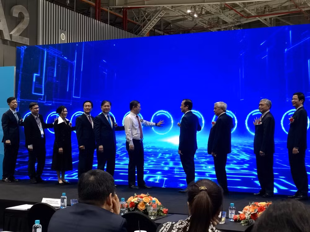 Ciudad Ho Chi Minh acoge Foro y Exposición de Ciudades Inteligentes de Asia ảnh 1