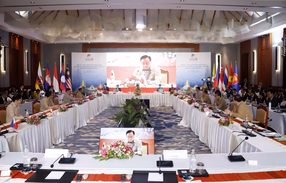 Vietnam asiste a 28ª Reunión de Ministros de Finanzas de la ASEAN ảnh 1