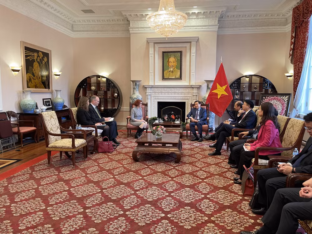 Viceprimer ministro de Vietnam se reúne con funcionarios y empresarios estadounidenses ảnh 1