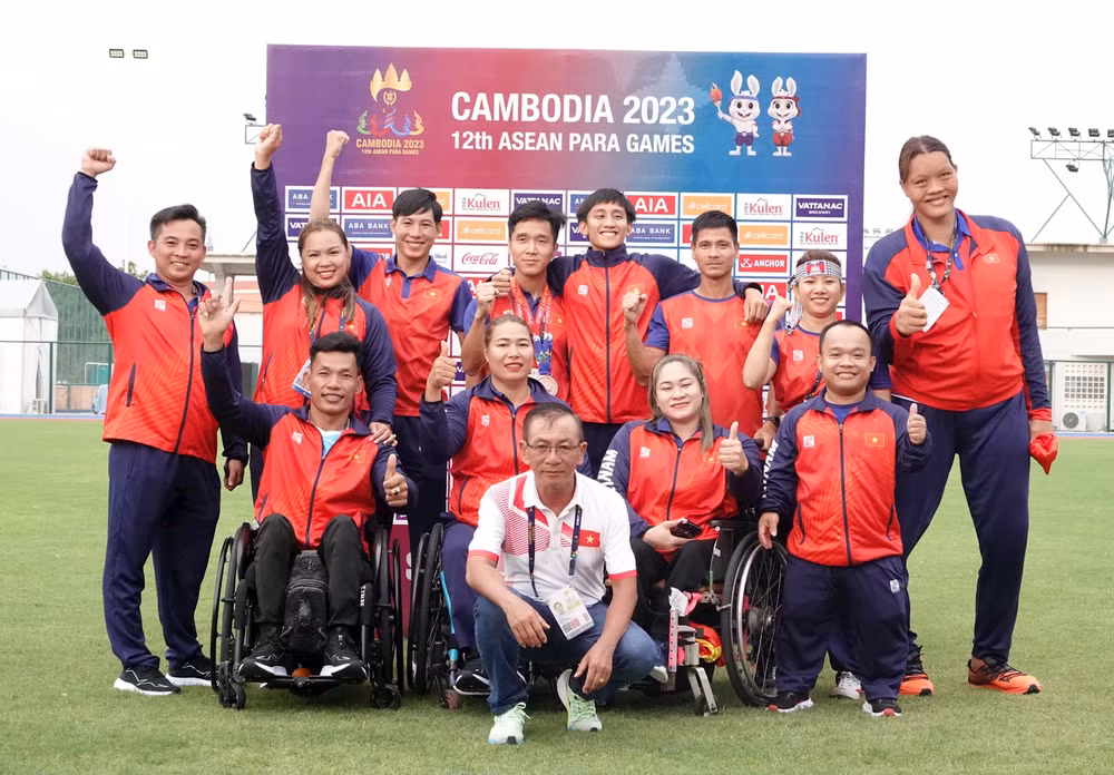 Equipos vietnamitas de natación y atletismo brillan en Juegos Paralímpicos regionales ảnh 1