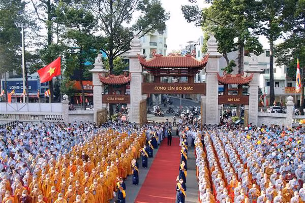 📝 Enfoque: Vietnam siempre respeta libre práctica de culto ảnh 4