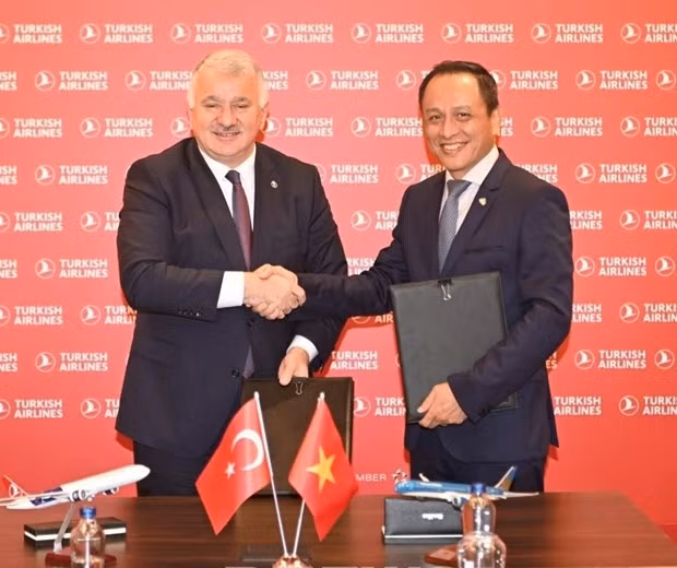 Vietnam Airlines firma acuerdo de cooperación con Turkish Airlines ảnh 1