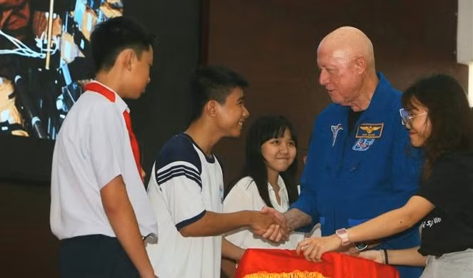 Lanzan Semana del Espacio Vietnam-Hau Giang 2023 ảnh 1
