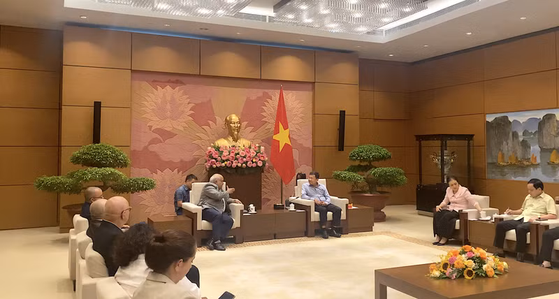 Vietnam y Cuba fortalecen amistad tradicional ảnh 1