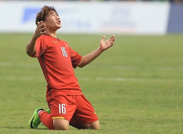 Equipo de fútbol de Vietnam cae ante Corea del Sur, pero mantiene esperanzas de bronce ảnh 1