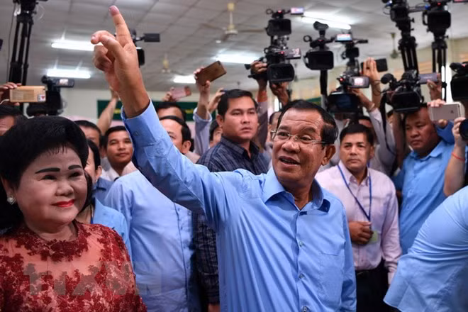Premier tailandés felicita a Camboya por éxito de las elecciones generales ảnh 1