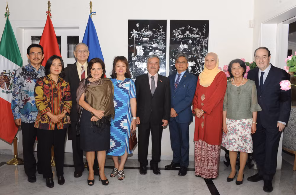 Destacan diplomáticos en México contribuciones de Vietnam al desarrollo de ASEAN ảnh 1