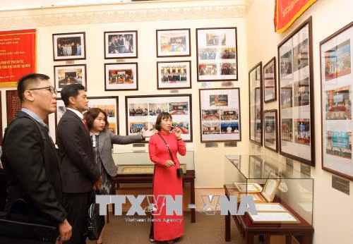 Fortalecen Vietnam y Singapur intercambio pueblo a pueblo ảnh 1 Fortalecen Vietnam y Singapur intercambio pueblo a pueblo ảnh 1
