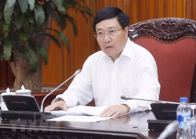 Vicepremier vietnamita urge a aclerar preparativos para Foro Económico Mundial sobre la ASEAN ảnh 1 Vicepremier vietnamita urge a aclerar preparativos para Foro Económico Mundial sobre la ASEAN ảnh 1