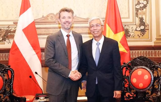 Dirigente de Ciudad Ho Chi Minh recibe al príncipe heredero de Dinamarca ảnh 1
