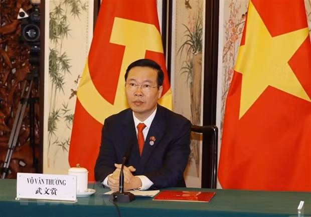 Vietnam y China debaten medidas para materializar acuerdos alcanzados ảnh 1