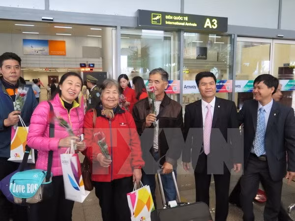 Primeros turistas extranjeros llegan a Da Nang en ocasión del Tet ảnh 1 Primeros turistas extranjeros llegan a Da Nang en ocasión del Tet ảnh 1