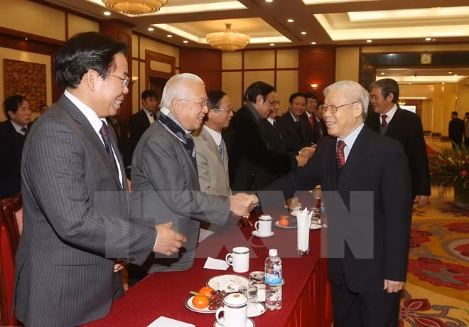 Secretario general del PCV destaca aportes de intelectuales al país ảnh 1