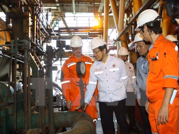 Presidente sugiere a sector de petróleo y gas crear fondo de estabilización ảnh 1