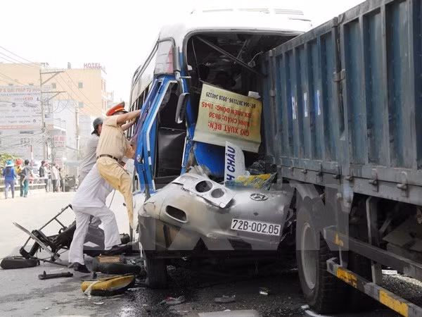 Accidentes de tráfico dejan 23 muertos en último día del Año de Cabra ảnh 1 Accidentes de tráfico dejan 23 muertos en último día del Año de Cabra ảnh 1