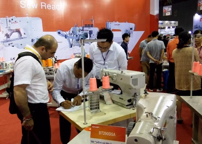 Abierta en Vietnam exposición internacional de industria textil ảnh 1 Abierta en Vietnam exposición internacional de industria textil ảnh 1