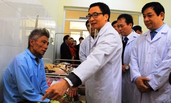 Personas mayores en Vietnam reciben mejor atención pública ảnh 1