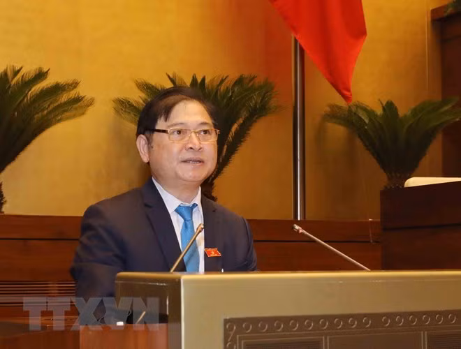 Parlamento vietnamita continúa quinto período de sesiones con revisión de leyes ảnh 1