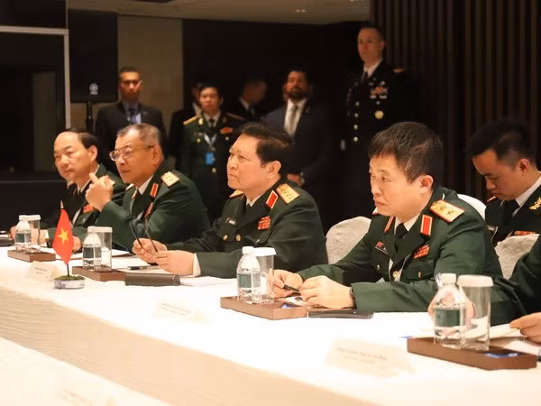 Diálogo Shangri-La: Vietnam afirma que respeto a leyes internacionales es base para la paz ảnh 1