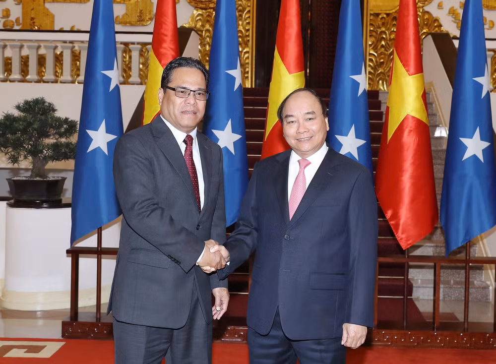 Premier de Vietnam exhorta a impulsar nexos comerciales e inversionistas con Micronesia ảnh 1