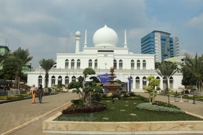 Indonesia refuerza seguridad durante el festival Idul Fitri ảnh 1 Indonesia refuerza seguridad durante el festival Idul Fitri ảnh 1