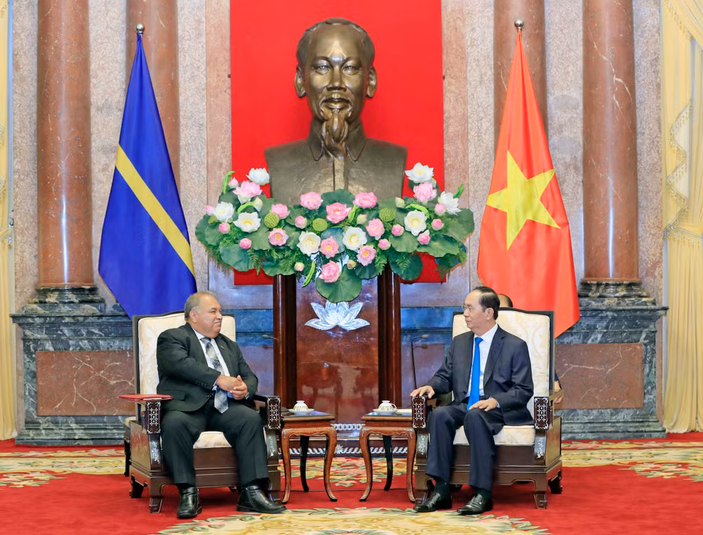Vietnam dispuesto a compartir experiencias con Nauru en acuicultura, afirma presidente ảnh 1