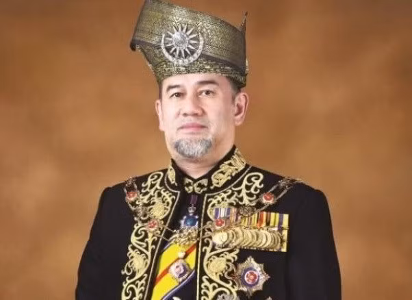 Rey malasio reduce voluntariamente su salario para controlar deudas estatales ảnh 1
