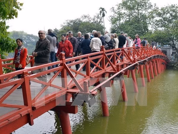 CNN transmitirá programa especial sobre destinos turísticos de Hanoi ảnh 1