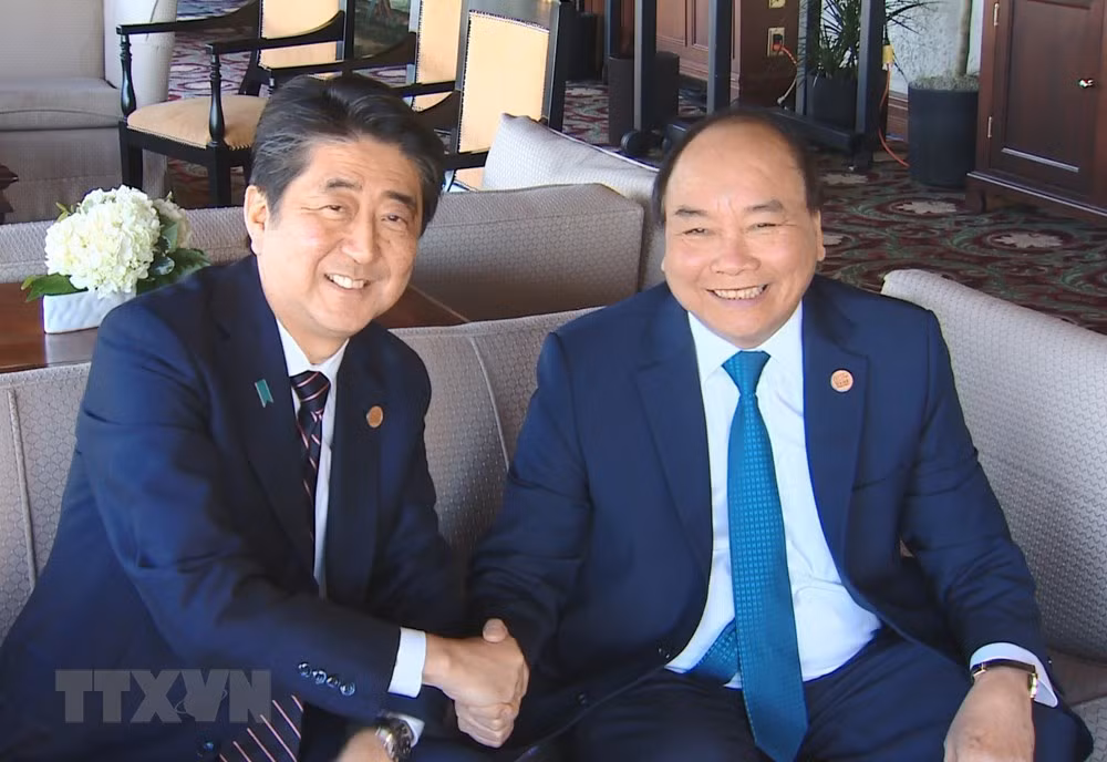 Intensa jornada del premier Nguyen Xuan Phuc en la cumbre ampliada del grupo G7 ảnh 1 Intensa jornada del premier Nguyen Xuan Phuc en la cumbre ampliada del grupo G7 ảnh 1