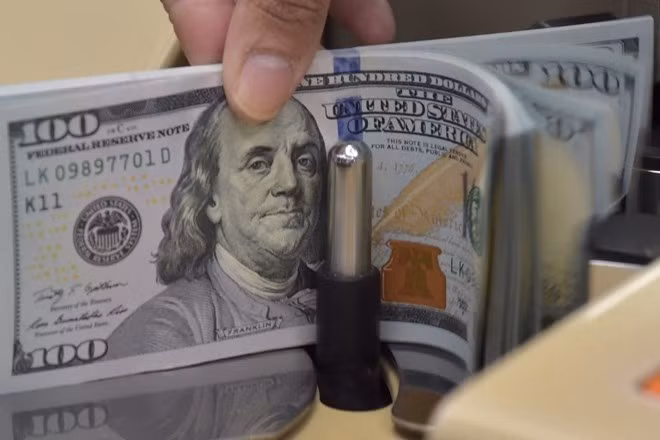 Alza del dólar no afectará la economía de Vietnam, evalúan especialistas ảnh 1