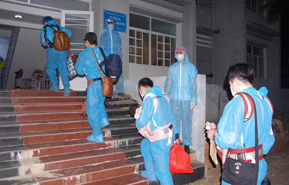 Vietnam reporta tres casos importados del COVID-19 ảnh 1