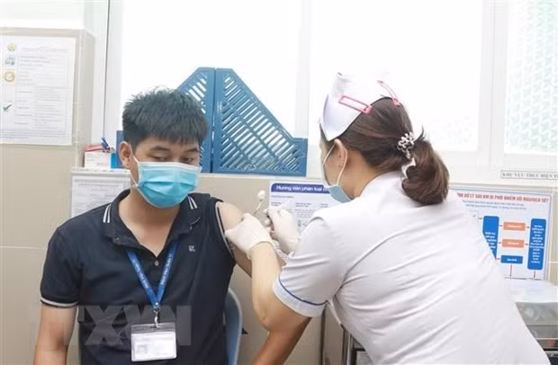 Registra Vietnam tres nuevos casos importados de COVID-19 ảnh 1