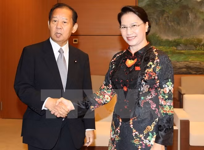 Presidenta parlamentaria recibe al secretario general del PLD ảnh 1