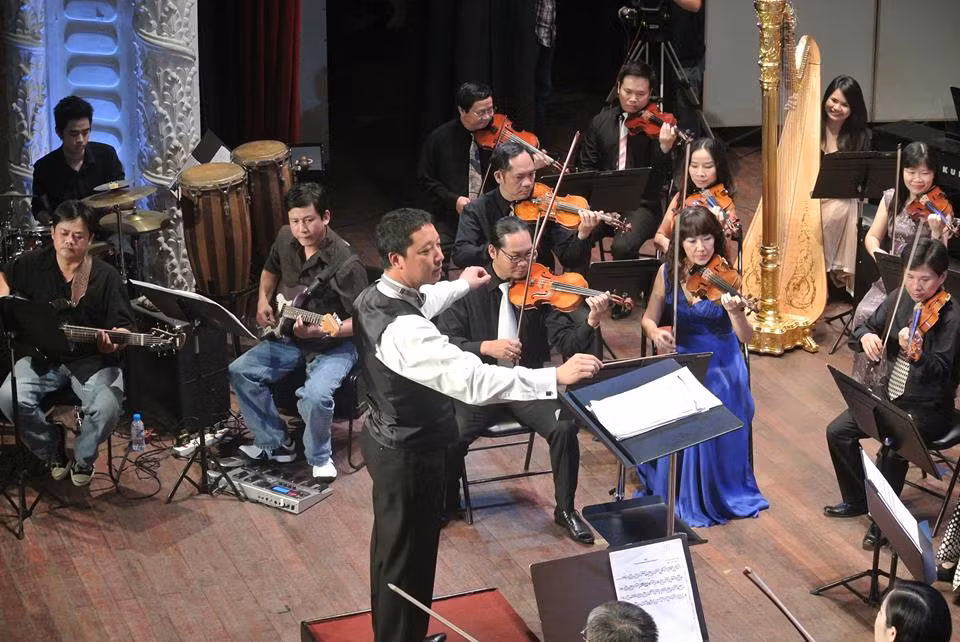 Público vietnamita disfruta de música clásica de Rusia ảnh 1