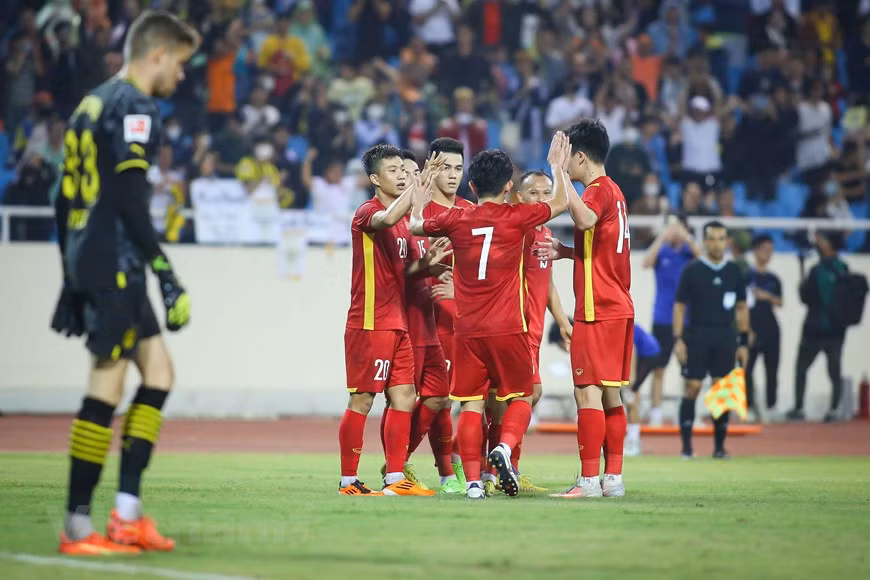 Vietnam gana a club alemán Borussia Dortmund en partido amistoso de fútbol ảnh 1