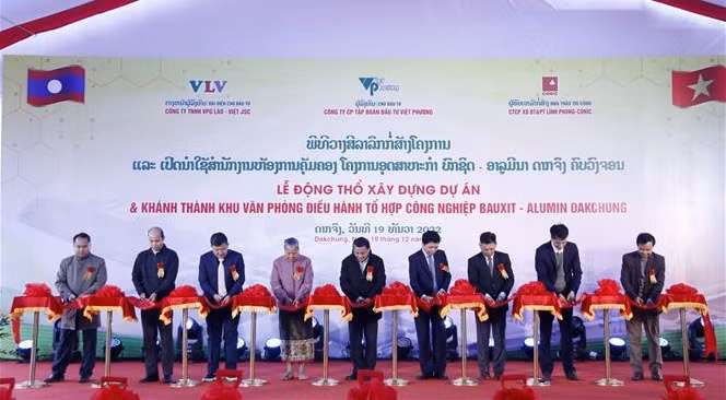 Inician construcción de complejo industrial del grupo vietnamita en Laos ảnh 1