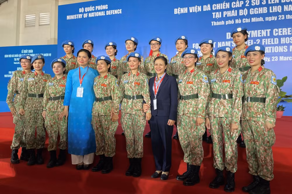 Cascos azules vietnamitas realzan su capacidad de adaptación en misiones de ONU ảnh 2