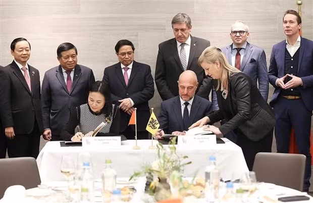 Gira por Europa del premier vietnamita concluye con éxito ảnh 2