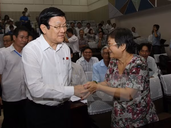 Presidente dialoga con votantes de Ciudad Ho Chi Minh ảnh 1