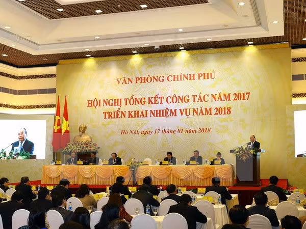 Premier de Vietnam insta a mejorar labores consultivas de Oficina gubernamental ảnh 1