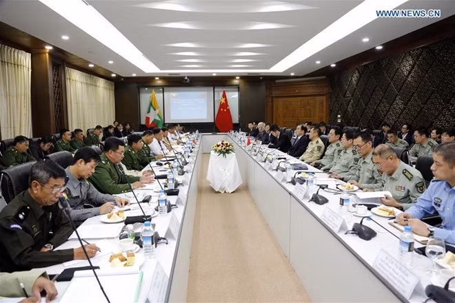 Myanmar y China prometen promover la paz en las áreas fronterizas ảnh 1